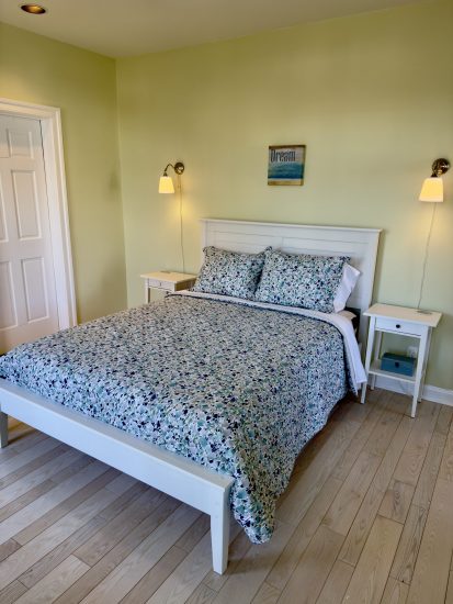 Queen Bed